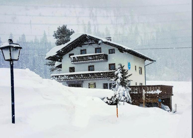 Gastehaus Schmitt Hotel Lähn Exterior foto