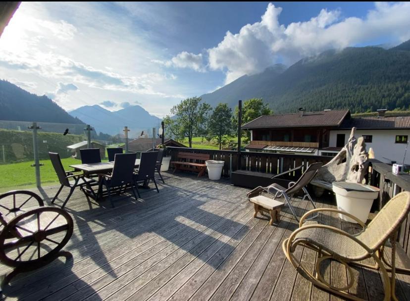 Gastehaus Schmitt Hotel Lähn Exterior foto